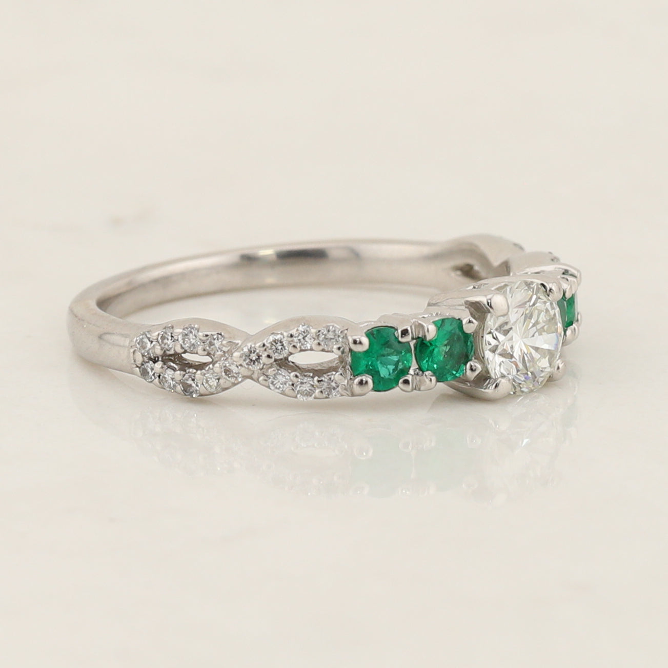 Diamond & Emerald Ring