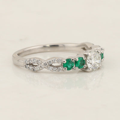 Diamond & Emerald Ring