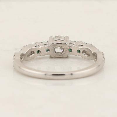 Diamond & Emerald Ring