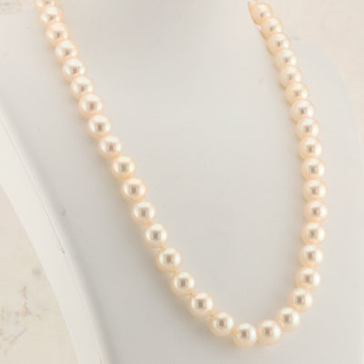 Stunning Pearl Necklace