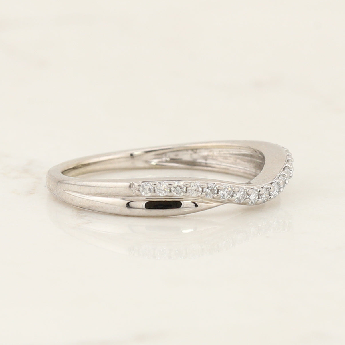 14kt w/g Fitted Wedding Band