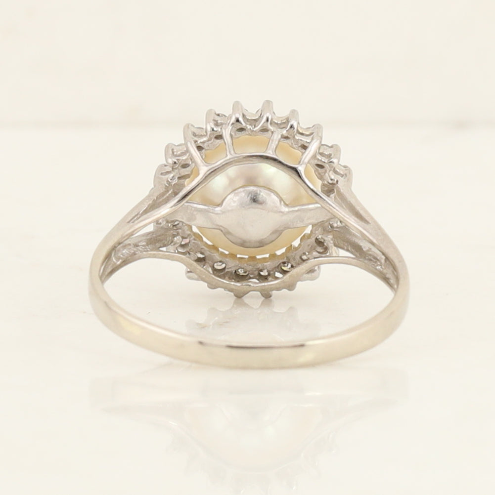 Pearl Cluster Ring