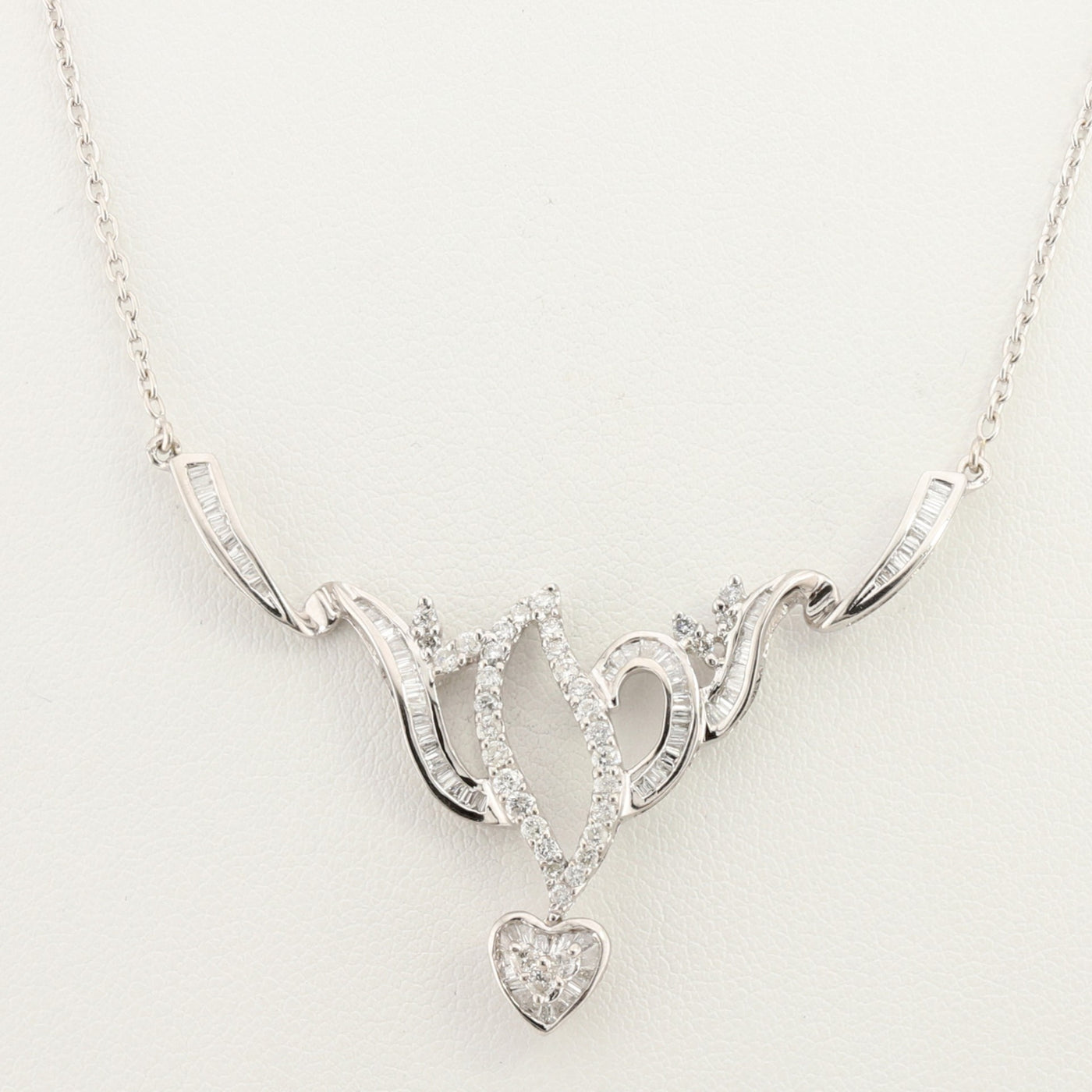 White Gold diamond necklace