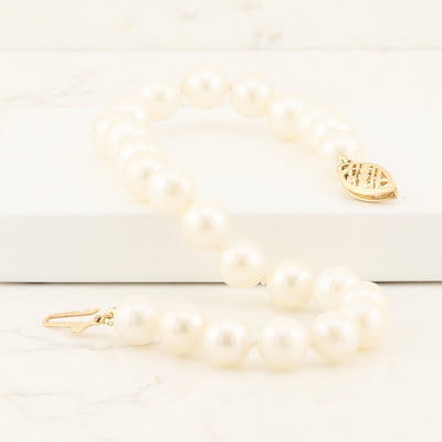 Pearl Bracelet with Gold Pearl Clasp