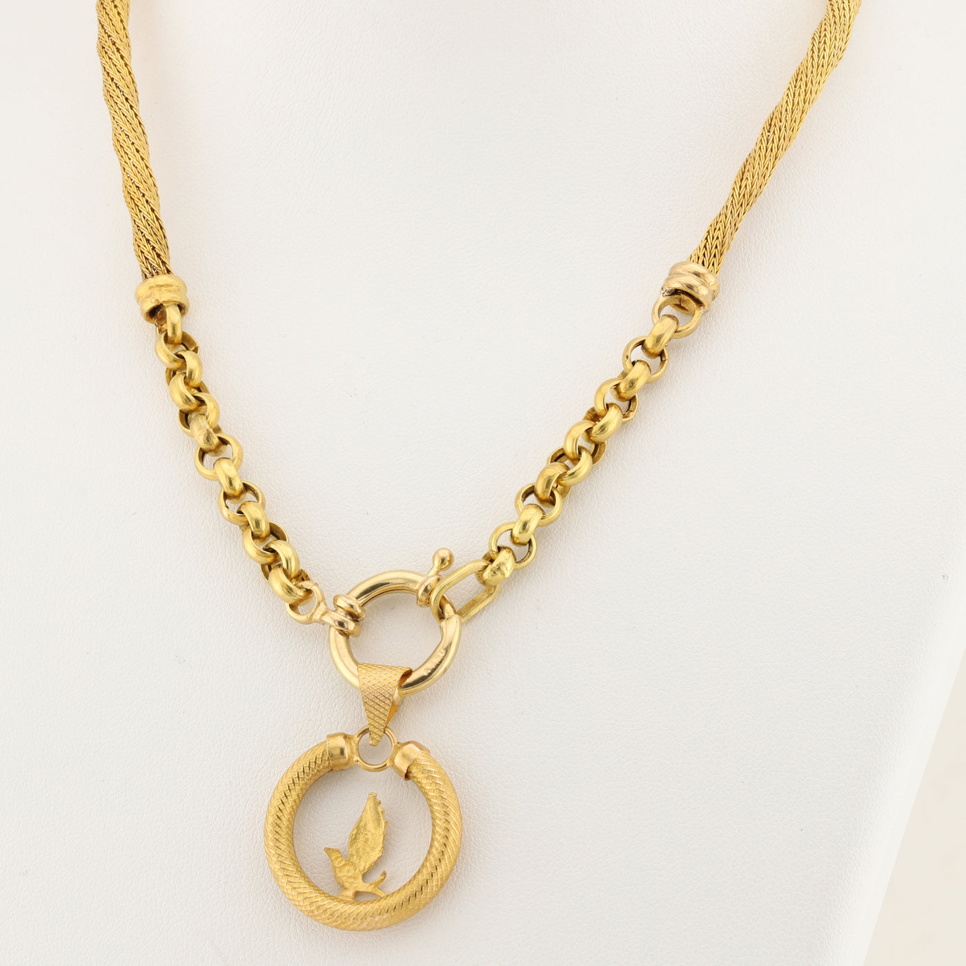 Unique 22kt Gold Necklace & Pendant