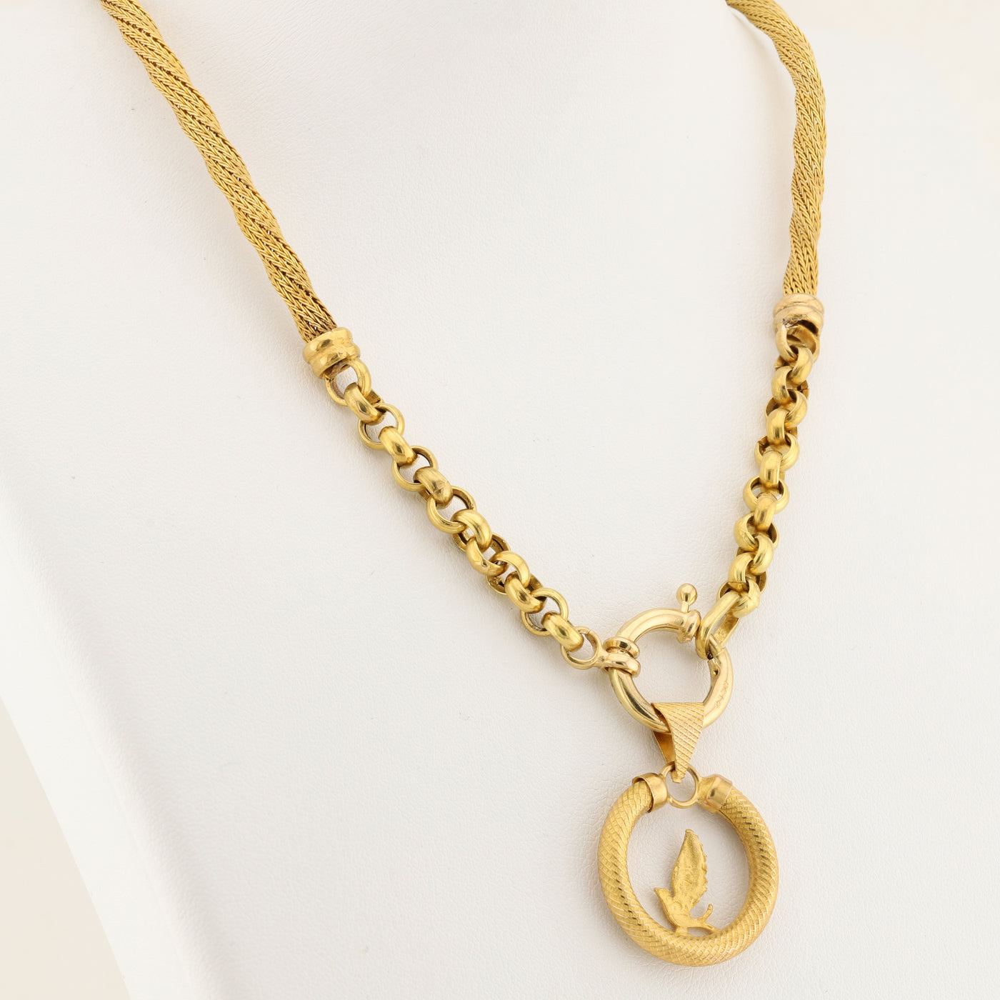 Unique 22kt Gold Necklace & Pendant