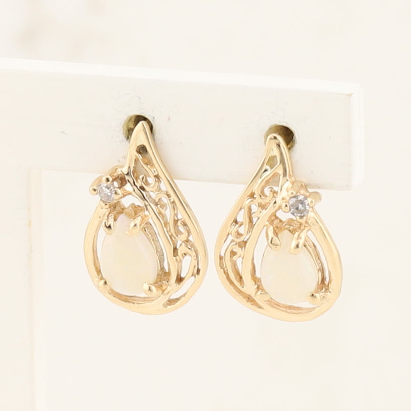 Opal Yellow Gold Earrings