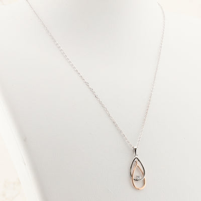 White &  Rose Pendant