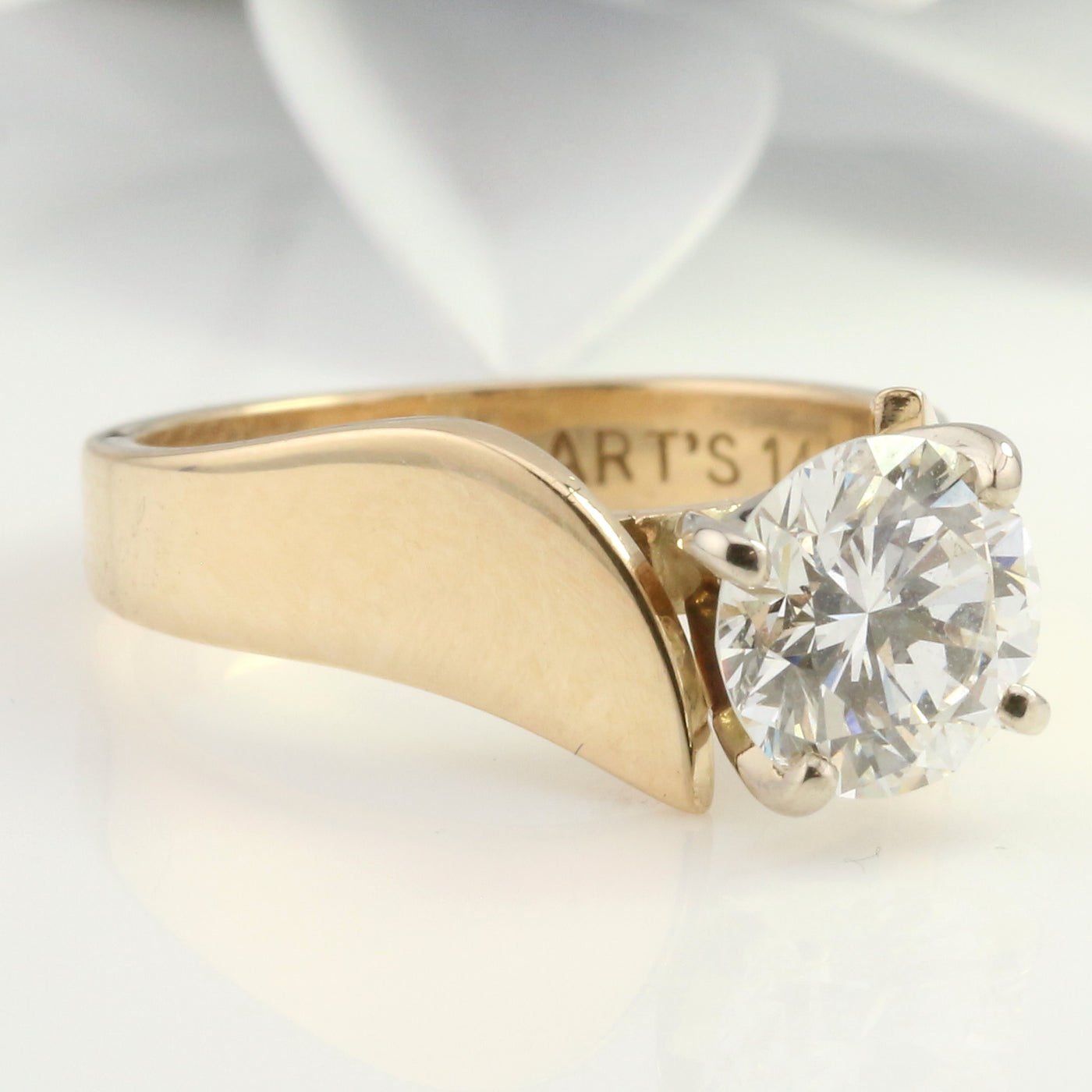 Stunning Diamond Ring