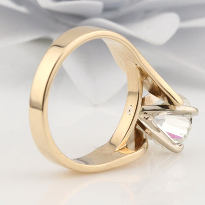 Stunning Diamond Ring