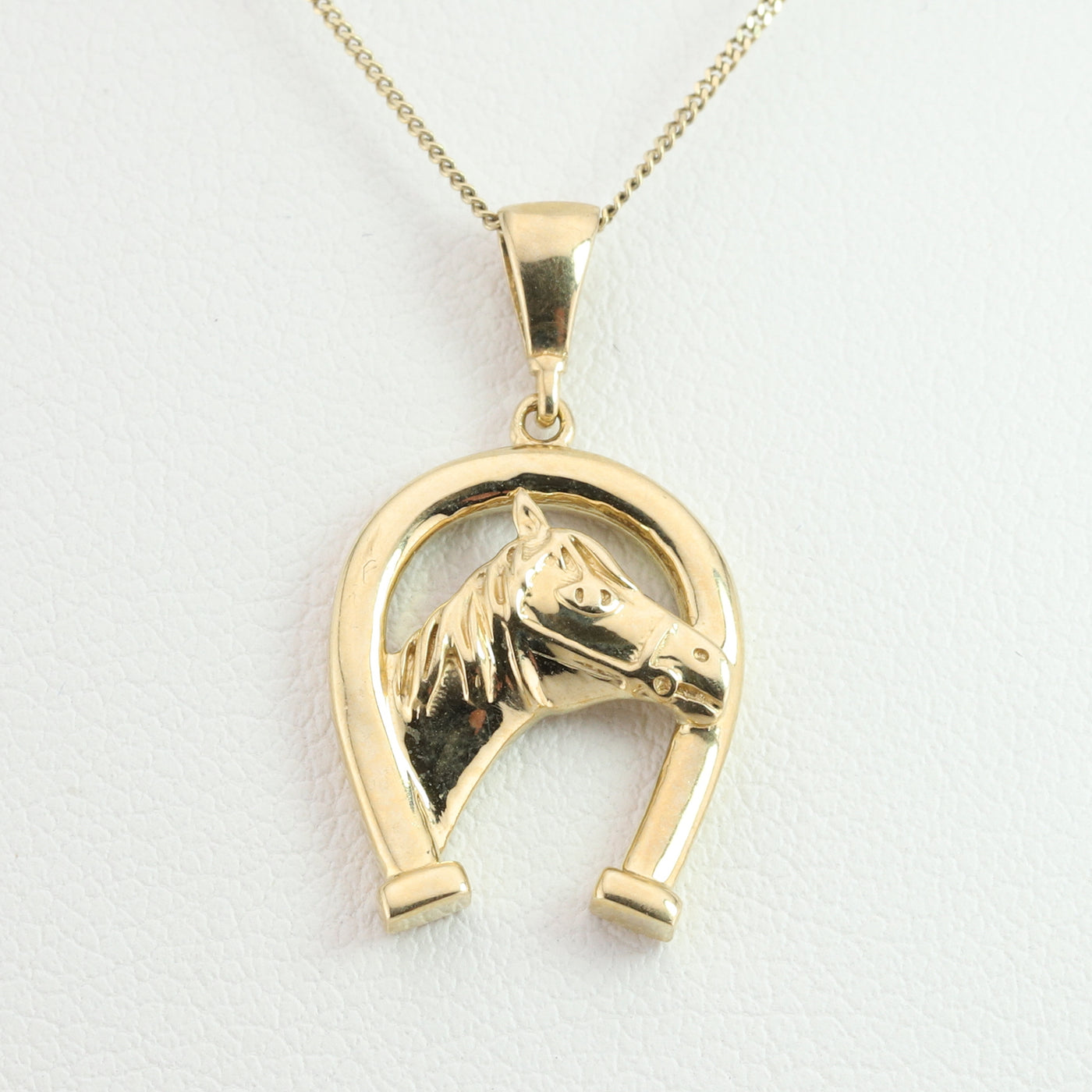 Yellow Gold Horseshoe Pendant