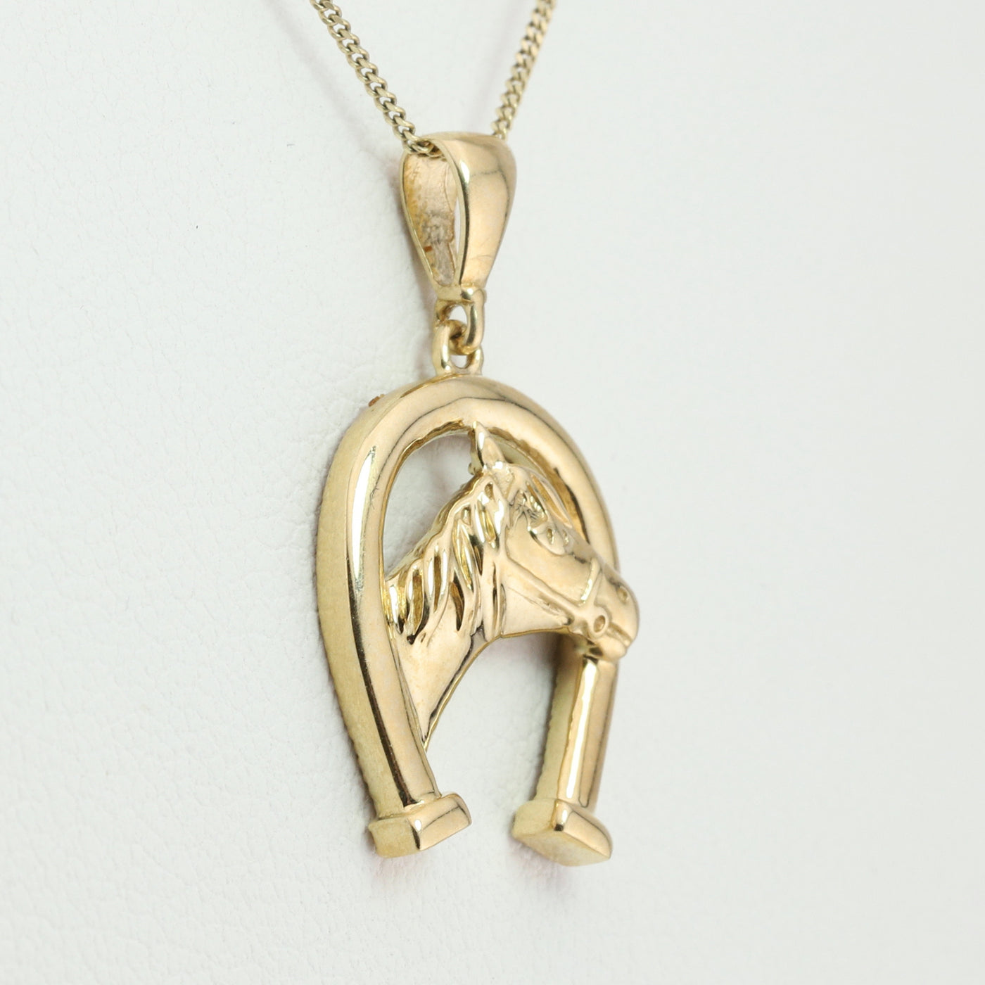 Yellow Gold Horseshoe Pendant