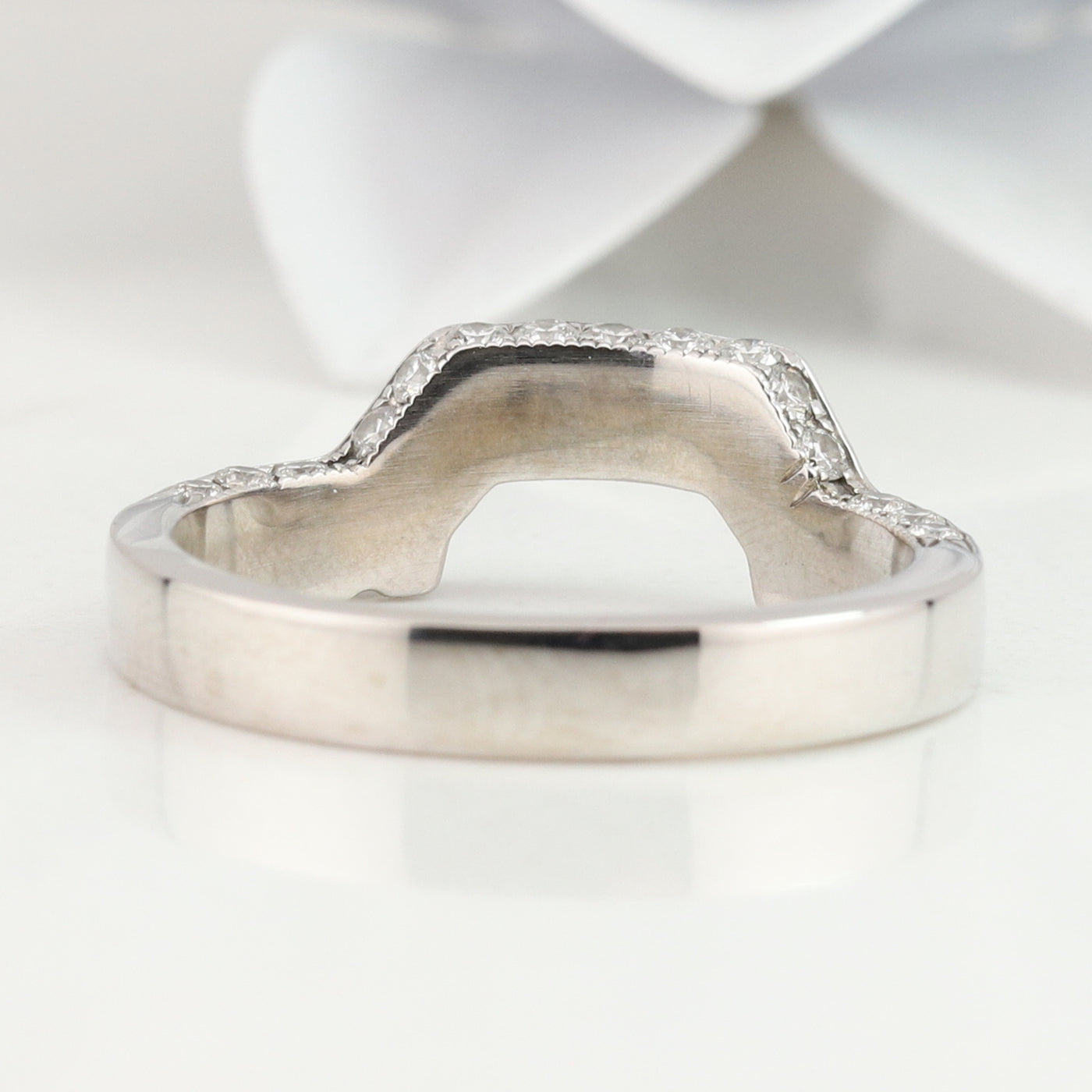 White Gold Fitted Ring