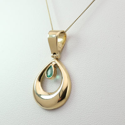 Yellow Gold Emerald Pendant