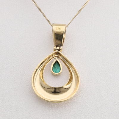 Yellow Gold Emerald Pendant