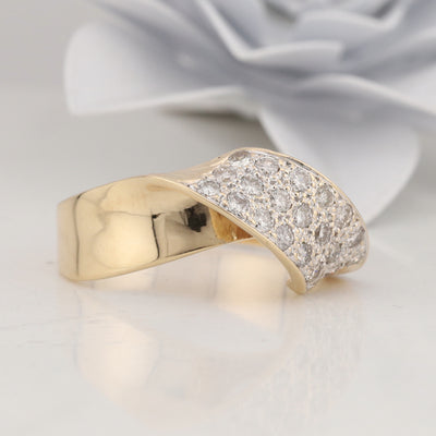 Ribbon Diamond Ring
