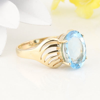 Yellow Gold Blue Topaz Ring
