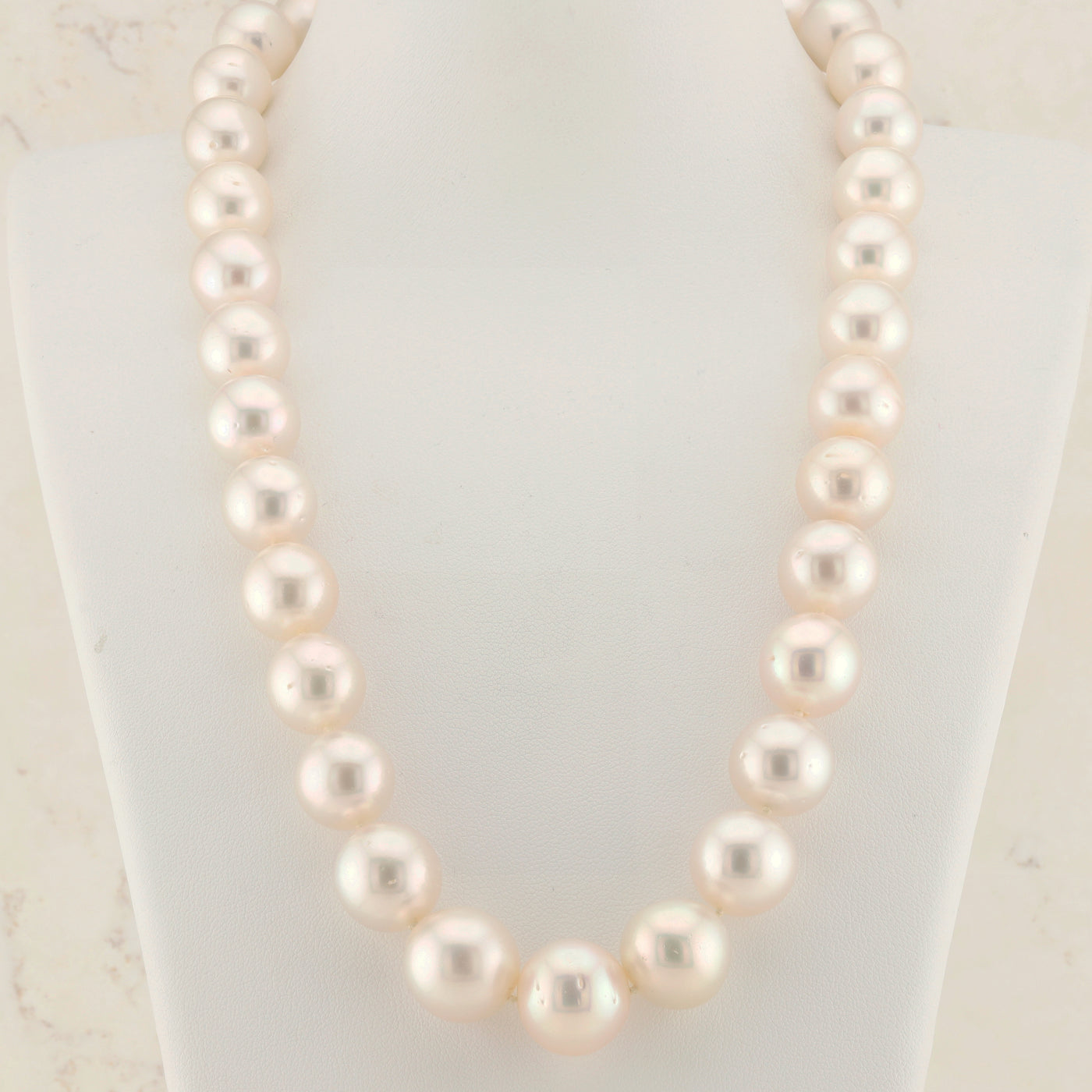 Large Pearl Stand