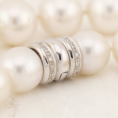 Large Pearl Stand