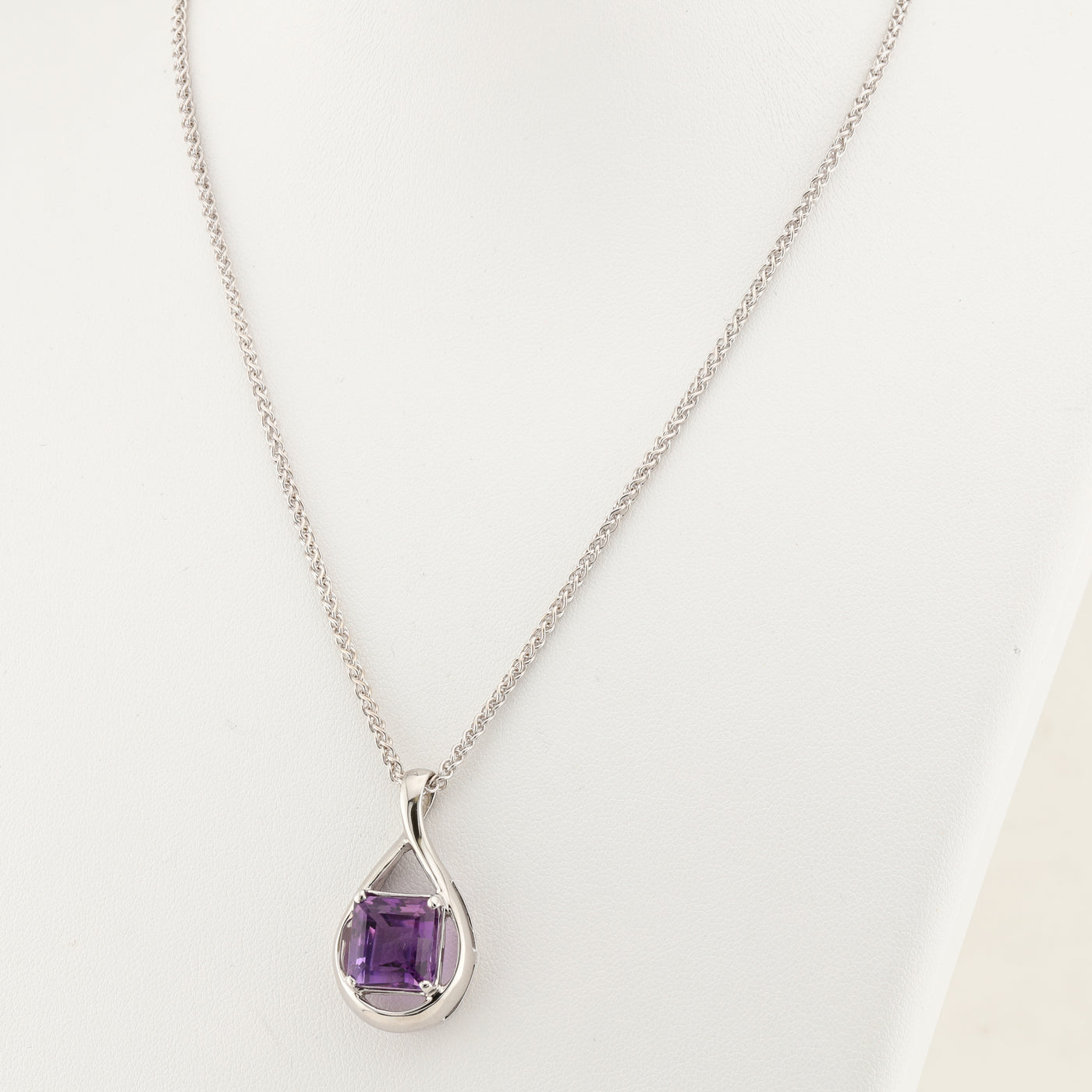 Amethyst Pendant and Chain