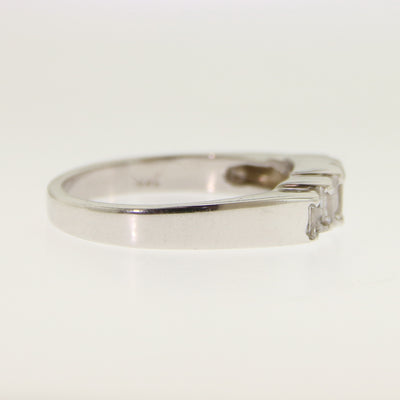 Emerald Cut Diamond Band