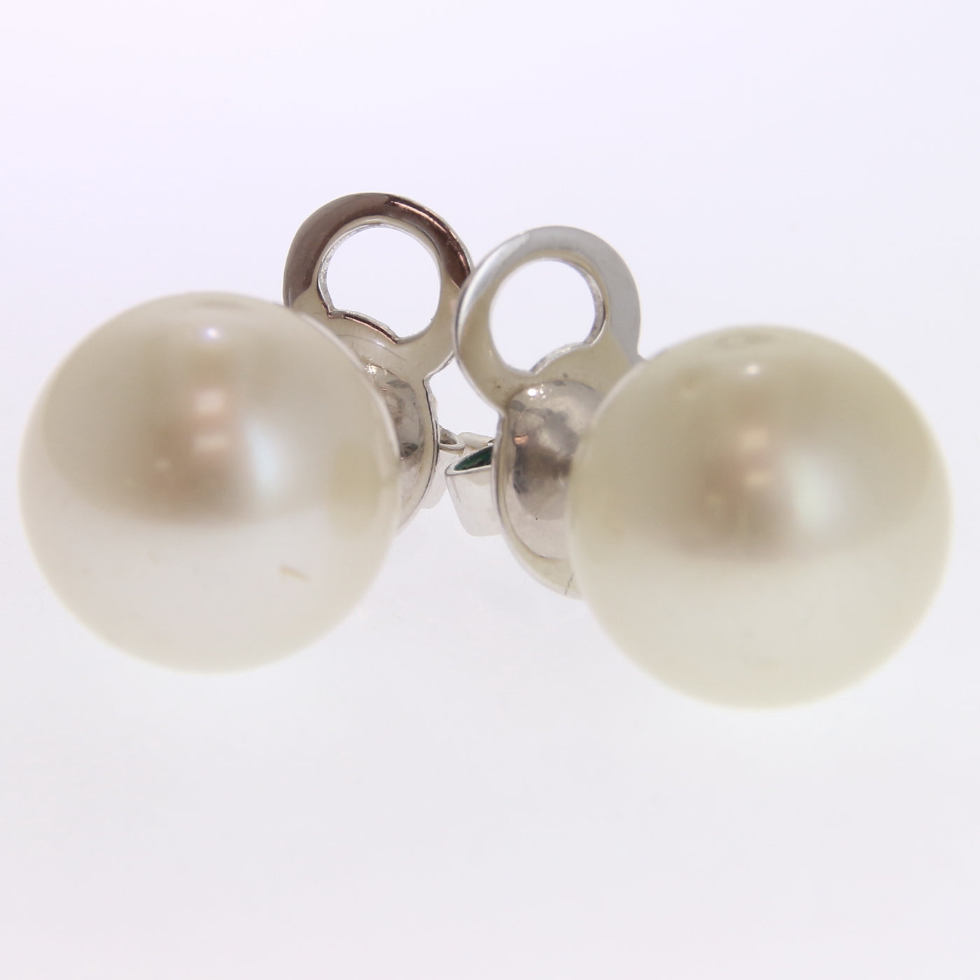 Pearl Studs